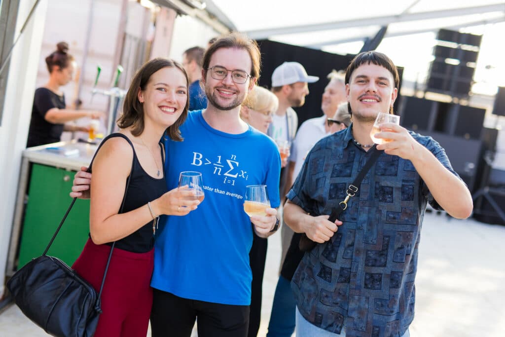 Mitarbeiter auf der exact Summer Party