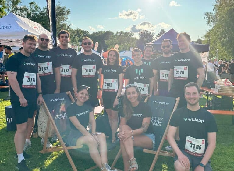 Gruppenbild von Team weclapp beim WVV Firmenlauf in Würzburg