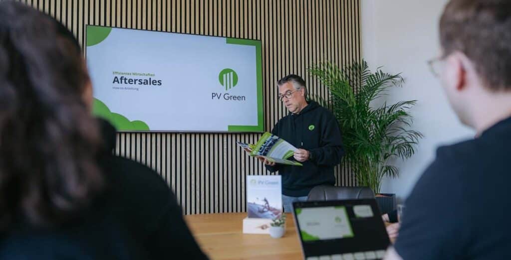 Das Team von PV Green bei der Aftersales Schulung.