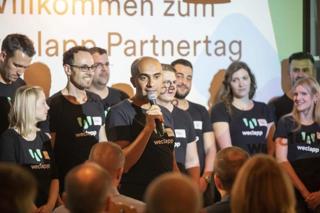 CEO Ertan Özdil beim Partnertag